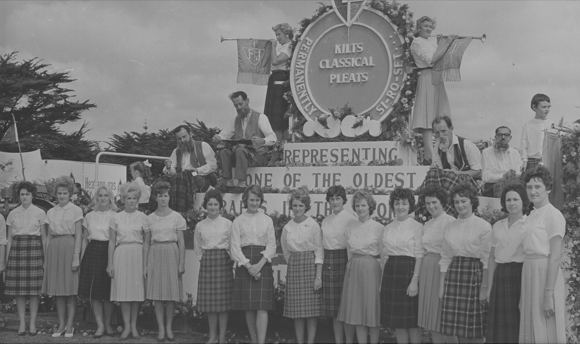 The winning 1962 FJ and Staff float.  Photo: Jones Family Collection 