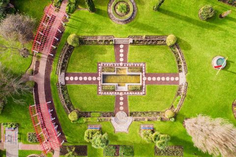 A beautiful photo by Aaron Toulmin showing the amazing symmetry of the FJ gardens in 2017.    