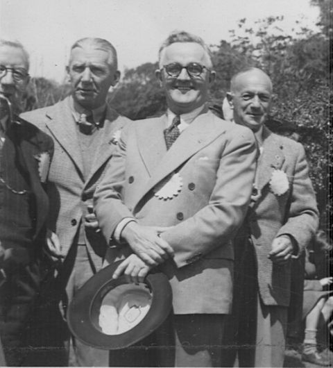 Fletcher Jones (holding hat) at a Rotary Conference, 1950s. Photo: Jones Family Collection